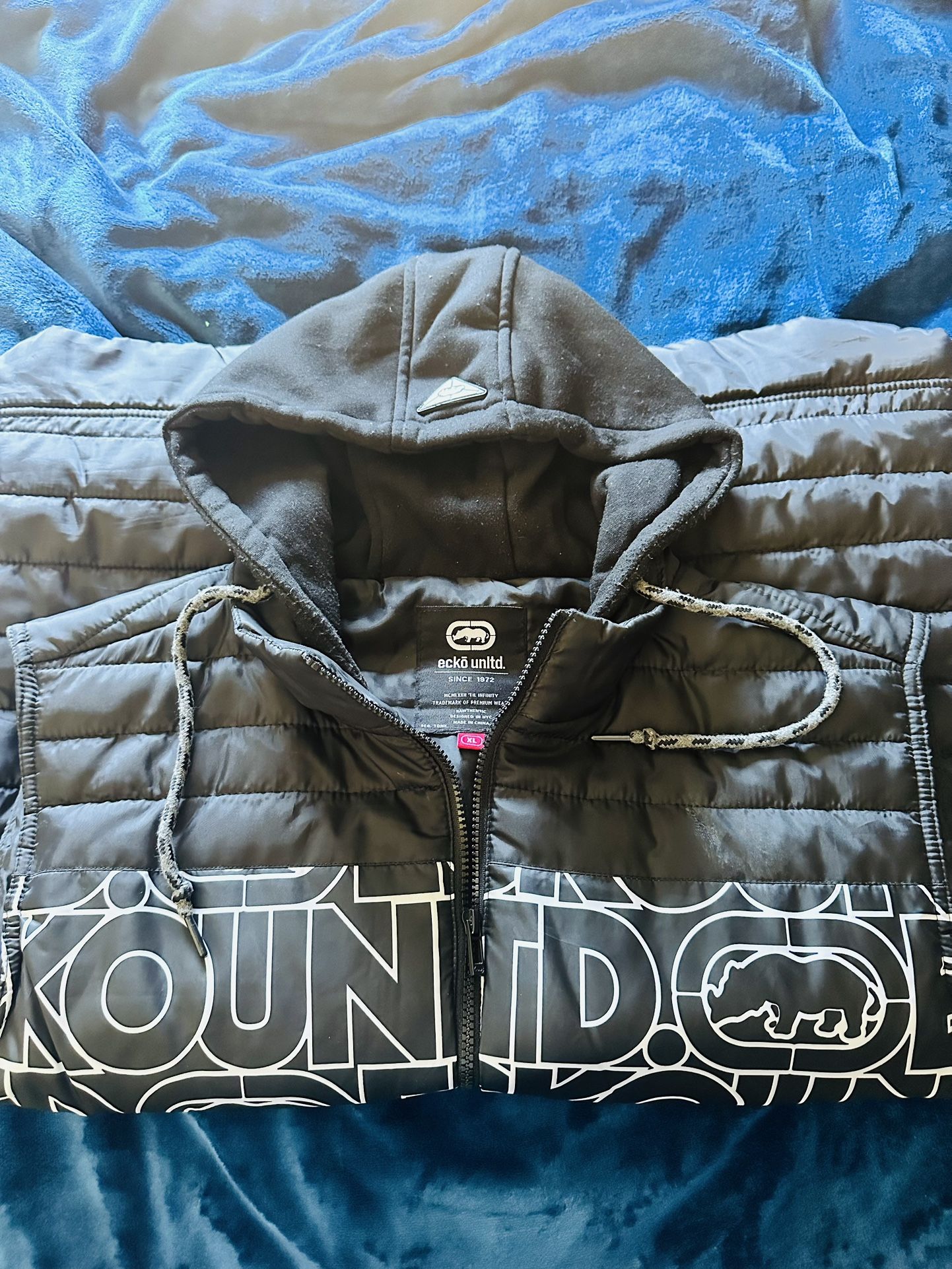 Men’s Ecko Puffer Vest Size XL