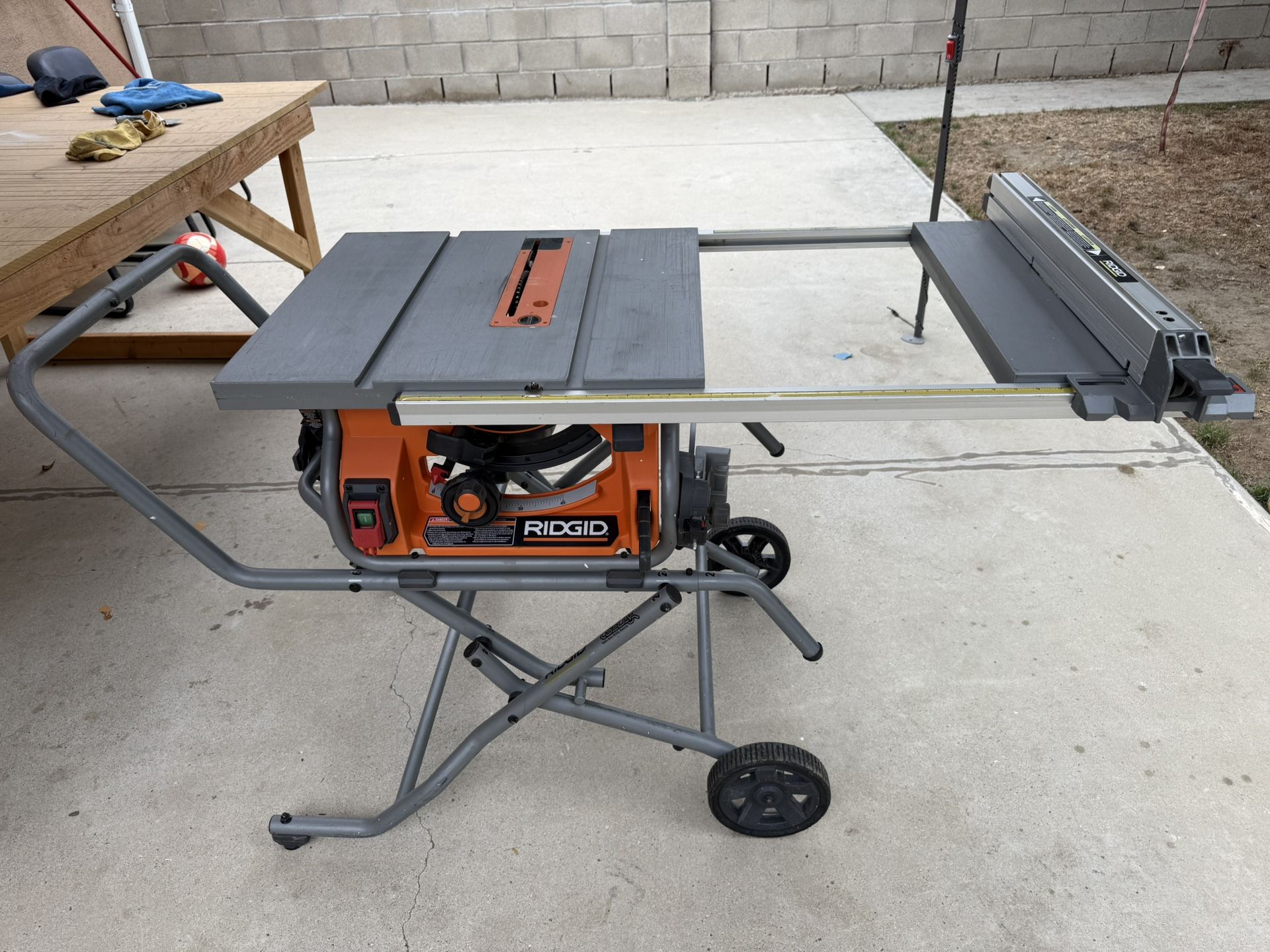 RIDGID table Saw 10"