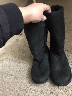 Tall black Ugg boots