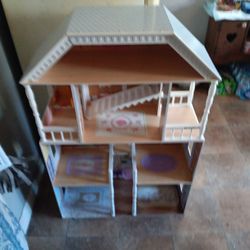  4ft Lardge Doll House