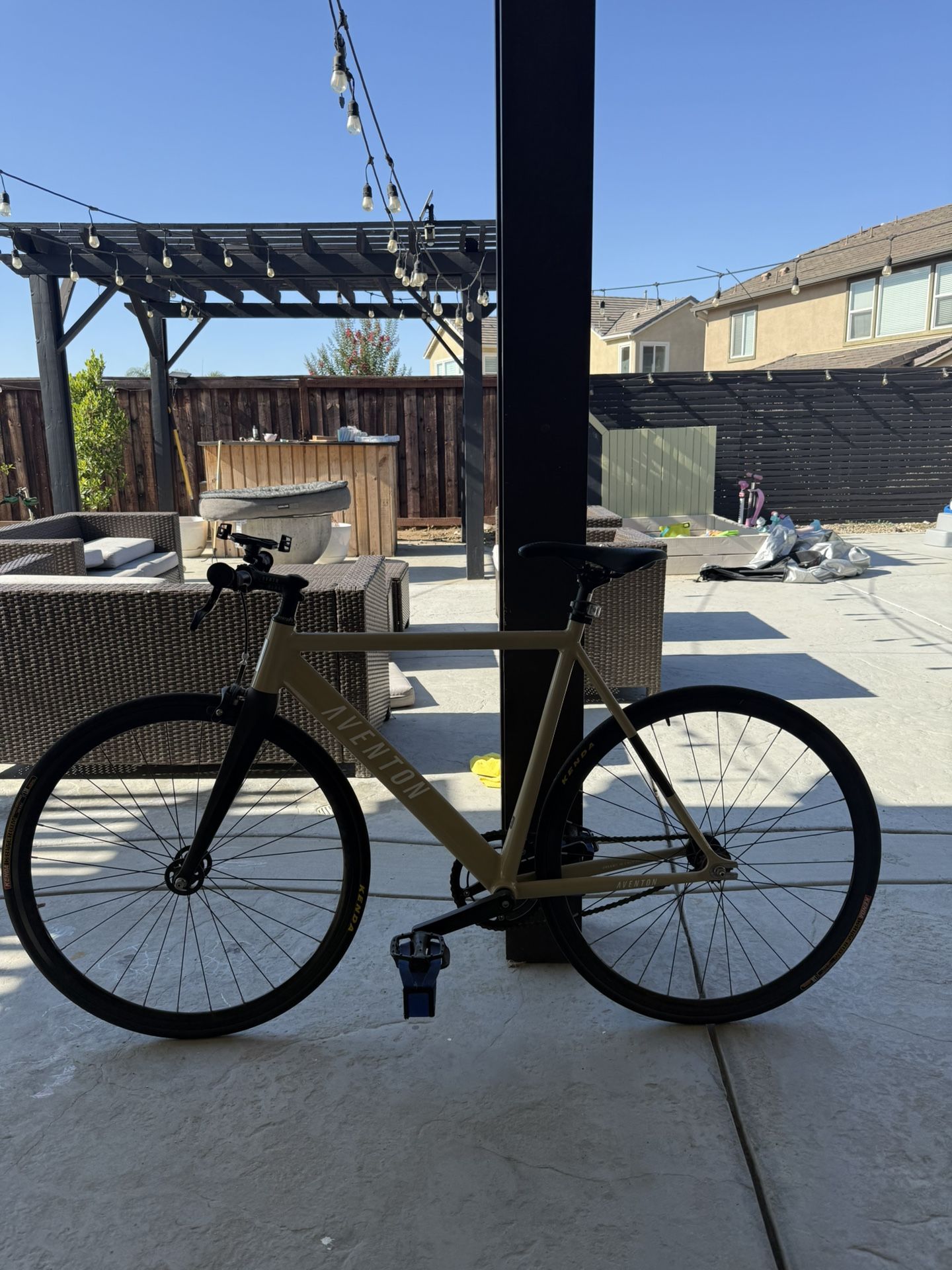 Aventon Fixie 