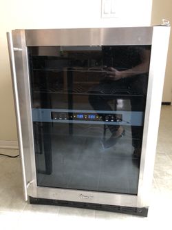 60 bottle dual zone wine fridge