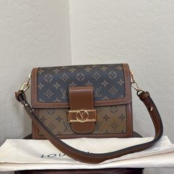Louis Vuitton Monogram Reverse Dauphine MM M45958 Brown