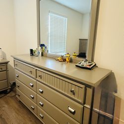 Brand New Twin Bed Set (6) Piece MAKE OFFER NOW