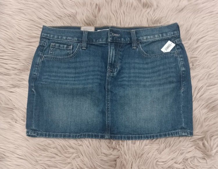 NWT Old Navy Ladies Denim Skirt Size 8