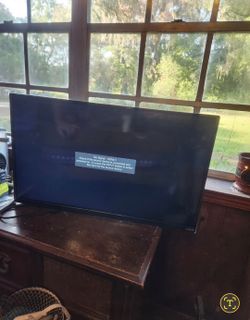 32in tv with remote and wall mount