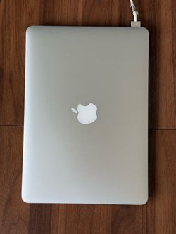 MacBook Pro 13.3” 128GB (Early 2015) i7 16GB RAM