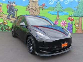2025 Tesla Model Y