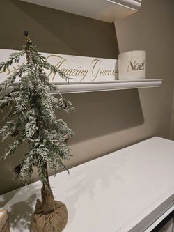 AMAZING GRACE WOOD SIGN AND NOEL CANDLE
