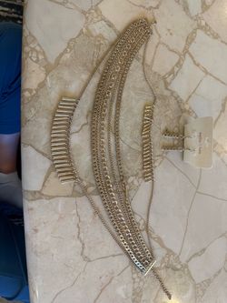 Gorgeous Set of gold-toned multi-strand necklace and earrings