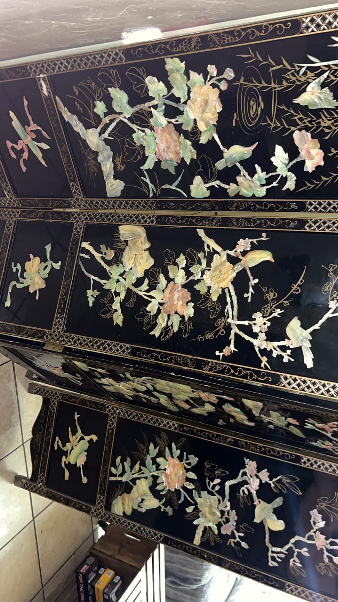 Chinese Mother Of Pearl Stones Room Divider