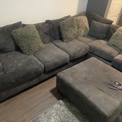 Very Comfortable Sectional And Audamen