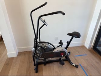 Sunny Health & Fitness Air Fan Exercise Bike Assault Bike in Great Condition