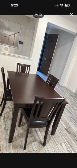 Dining set with 4 chairs