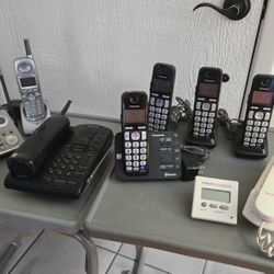 8 Panasonic Phones 