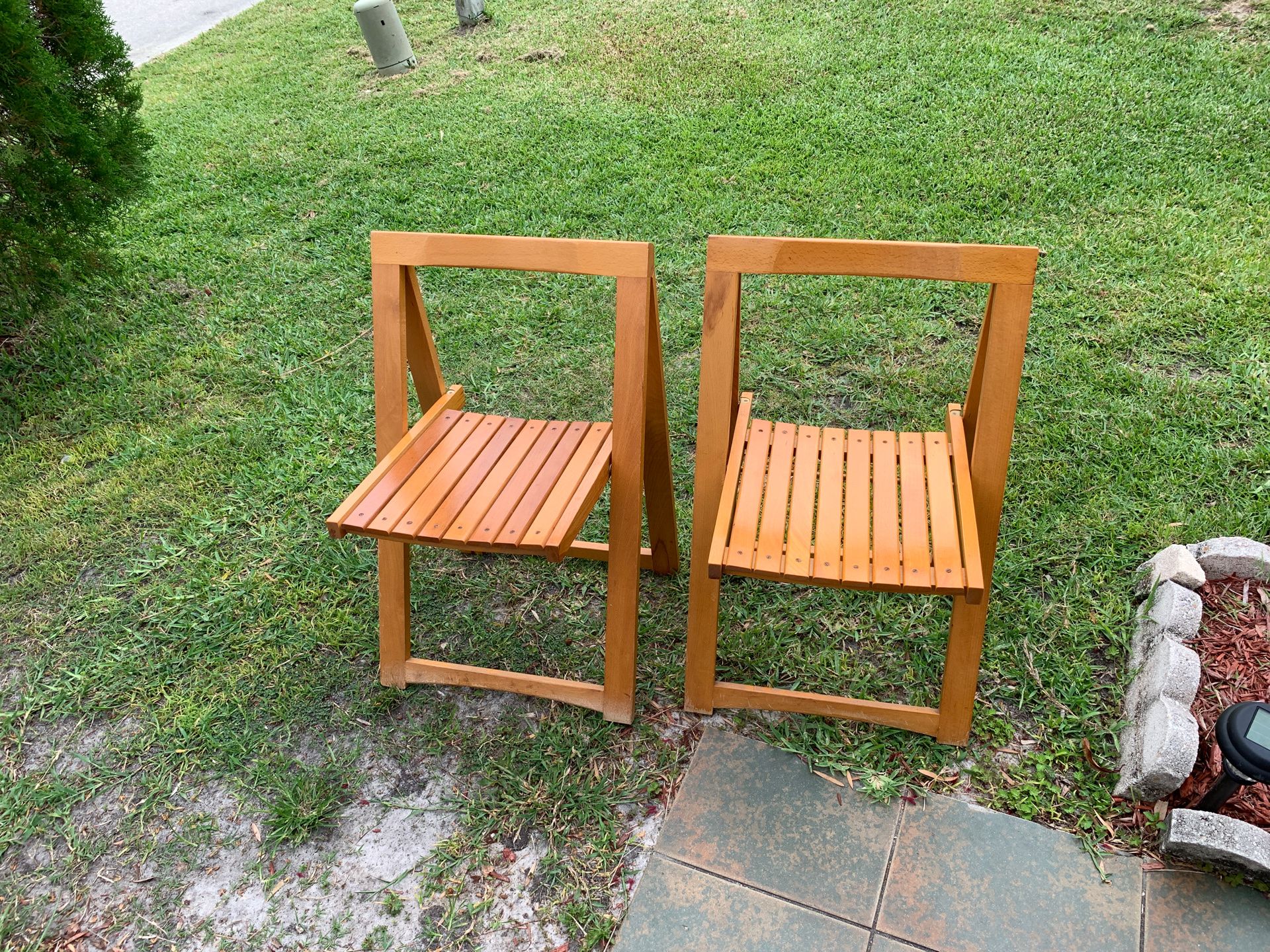 2 wood chair