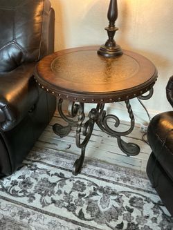 ******FREE****** Coffee Table
