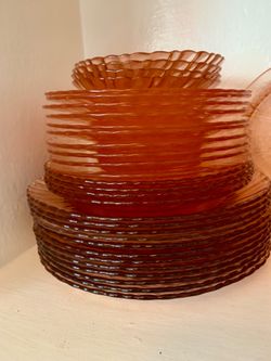 86 piece total antique glass set, majority Arcoroc France, with a few Heisey, Jeannette, and 2 vintage Mikasa.  Will accept offers