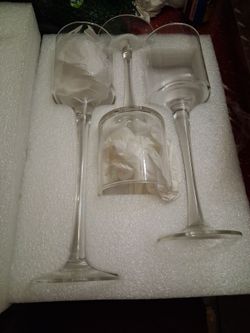 Elegant Clear Glass Candlestick