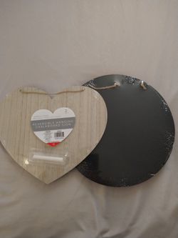 Reversible Hanging Chalkboard Sign With Chalk