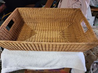 Large Wicker basket.
