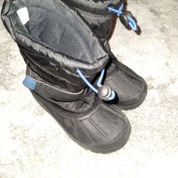 Snow Boots Size 2m