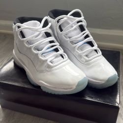 Air Jordan 11 Retro  White/blue Legend 
