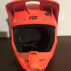 Fox V1 Motocross Helmet