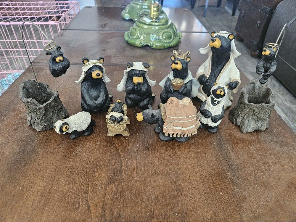 Bear Foot Bear Navitity Set