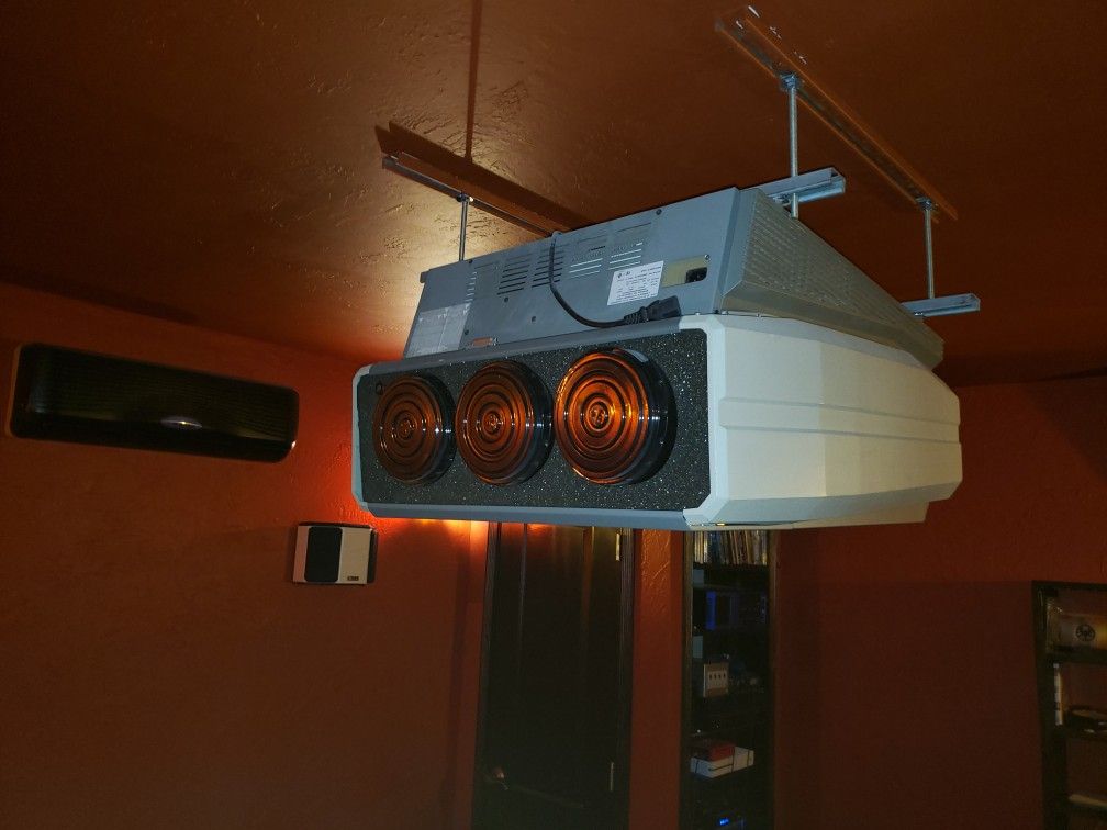 Marquee 8500 Ultra CRT HD Home Theater Projector