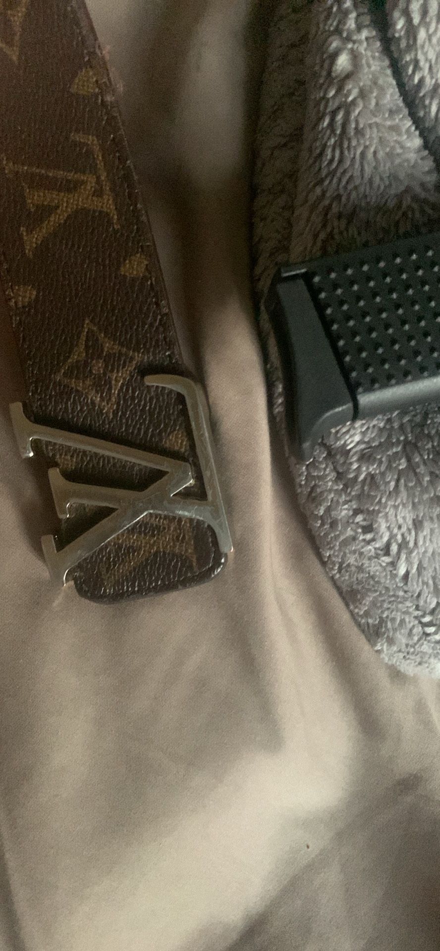 Lv Belt