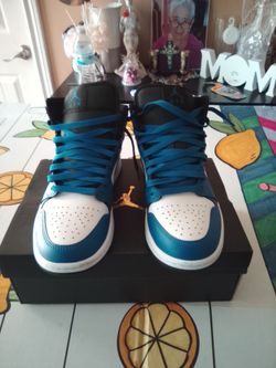 Air Jordan 1 Mid High-Top Sneakers