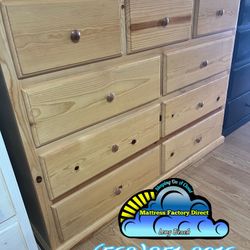 Solid Natural Real Wood Dresser 9 Drawer- Tocador Madera Natural 