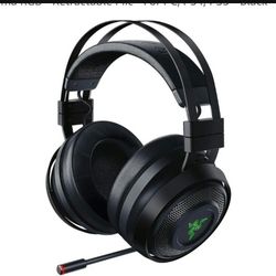 Razer Nari Ultimate Wireless 7.1 Surround

Sound Gaming Headset: THX Audio & Haptic

Feedback - Auto-Adjust Headband - Chroma RGB - Retractable Mic -