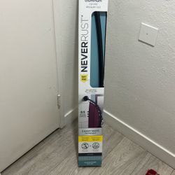 Neverrust Aluminum Curved Shower Rod 
