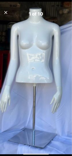Life Style New York Store Fixture Durable Acrylic Female Headless Mannequin Torso