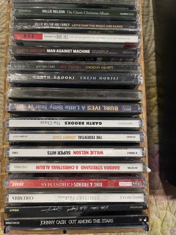 Over 80 CD’s country Willie, Waylon cash