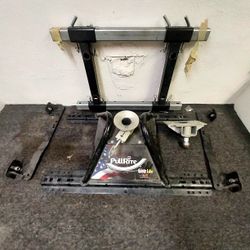 Pullrite Fifth Wheel Mount