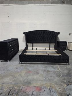 Black King Velvet Bedroom Set