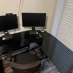 Work desk and chair
