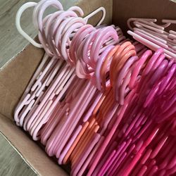 Set of 85 Pink Plastic Infant/toddler/Little Kids Hangers
