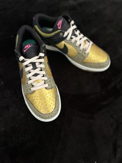 Nike Dunks “La Familia” Dia De Los Muertos SIZE 9M SIZE 10.5W