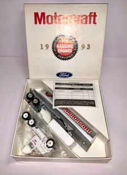 1993 Motorcraft Motor Oil Promo Winross 1:64 Die Cast Ford CL9500 Oil Tanker