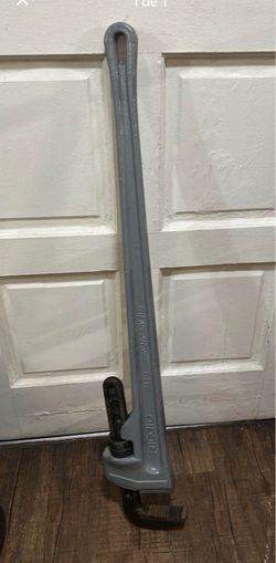 RIDGID 48” PIPE WRENCH