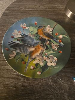 Vintage 1986 Edwin M. Knowles "The Bluebird" Collector Plate by Kevin Daniel