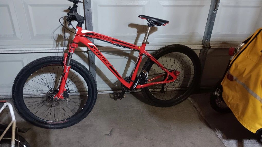 Specialized HARD Rock Mountsin Bike 26" Disc Brakes