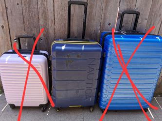 Travel 🧳 used condition a bit bigger than the carry one $20 or best offer south la 90043