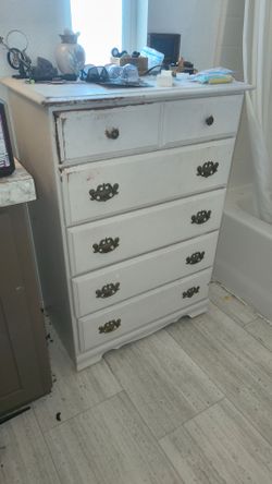 Dresser