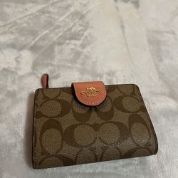 Women’s Coach Wallet