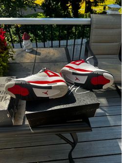 Air Jordan 4 Red Cement